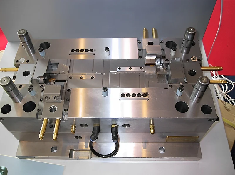 family mold for injection molding